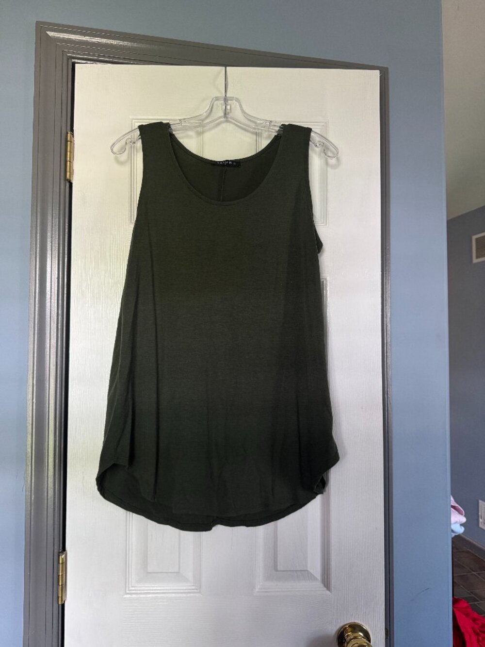 Iliad USA Size M Olive Round Neck Relaxed Fit Tank Top EUC
